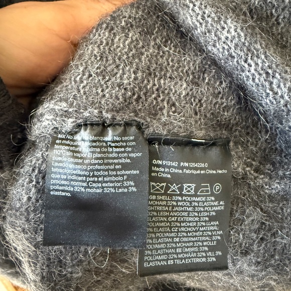 H&M Edition Charcoal Fuzzy Sweater Size M - Picture 11 of 13